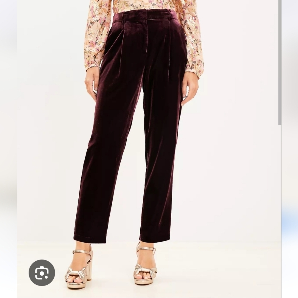 Loft Burgundy Wine Pleated Tapered Pants in Velvet NWT